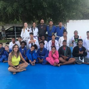 Alunos do Campeões de Ouro brilham em competições e levam orgulho para a comunidade